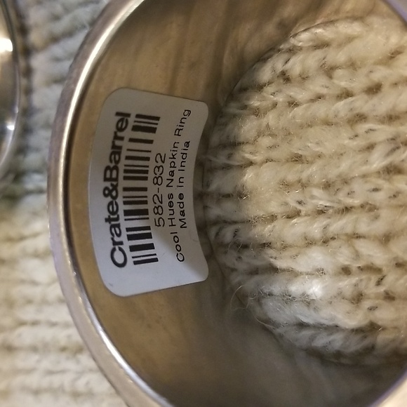 8 Crate&Barrel Napkin Rings Set - Picture 4 of 11